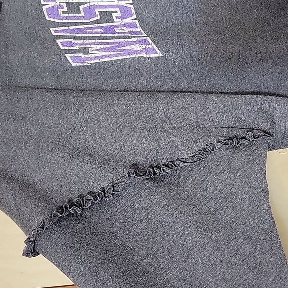 NWT sweatshirt - Picture 5 of 5